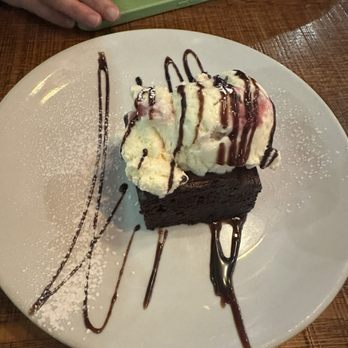 Westminster Kitchen Grill House - Brownie with ice cream - Barbeque Near Me - Lambeth, XGL Westminster Kitchen Grill House - Brownie with ice cream - Barbeque Near Me - Lambeth, XGL