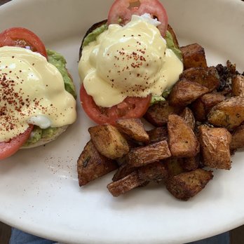 Oddfellows Cafe & Bar - Eggs Benedict with avocado and tomato - Breakfast & Brunch Near Me - Seattle, Washington