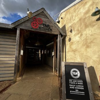 Tap & kitchen - Entrance - Wine Bars Near Me - Oundle, NTH