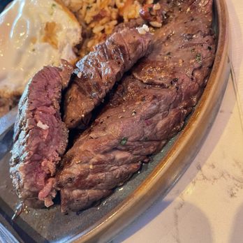 5 Esquinas - Bistec a Lo Pobre - Peruvian Near Me - Miami Beach, Florida