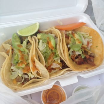 Tacos El Rodeo - Pollo & carnita tacos. $2 each - Food Trucks Near Me - Philadelphia, Pennsylvania Tacos El Rodeo - Pollo & carnita tacos. $2 each - Food Trucks Near Me - Philadelphia, Pennsylvania