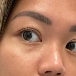 Microbladed brows 6 1/2 weeks after first session, 2 1/2 weeks after perfecting session Microbladed brows 6 1/2 weeks after first session, 2 1/2 weeks after perfecting session