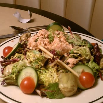 Mason Street Courtyard - Salmon salad...Ehh - Salad Near Me - Mesquite, Nevada