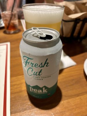 Scarlet Oak Tavern by null