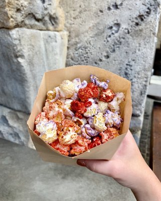 Kat Saka's Kettle by null