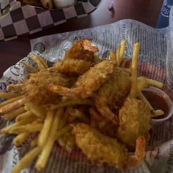 The Oasis - Coconut shrimp basket - American Near Me - Castle Rock, Washington