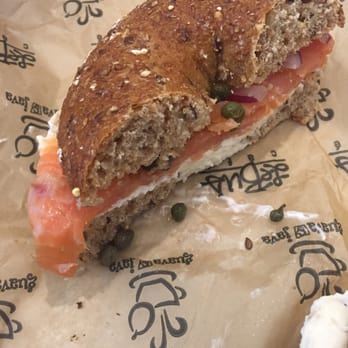 Le Bus - Cafes Near Me - Philadelphia, Pennsylvania