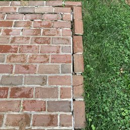 a crack in a brick wall