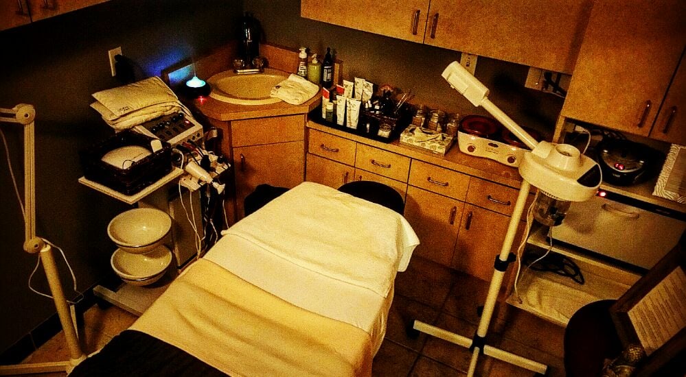 Esthetics by Monice Logo