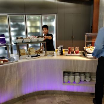 Virgin Australia Lounge - Hot foods - Airport Lounges Near Me - Mascot, NSW Virgin Australia Lounge - Hot foods - Airport Lounges Near Me - Mascot, NSW