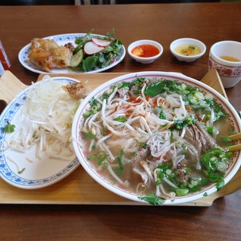 Pho 420 Saigon - Pho combo and shrimp egg roll....  Its alright.  Stick with Pho today.. - Vietnamese Near Me - Palisades Park, New Jersey