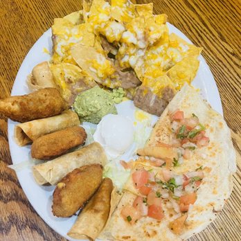 Gordito's Mexican Restaurant - Gordito Platter - Mexican Near Me - Fairfield, California Gordito's Mexican Restaurant - Gordito Platter - Mexican Near Me - Fairfield, California