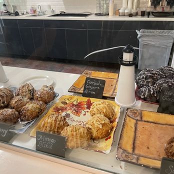Waioli Kitchen and Bake Shop - Breakfast & Brunch Near Me - Honolulu, Hawaii Waioli Kitchen and Bake Shop - Breakfast & Brunch Near Me - Honolulu, Hawaii