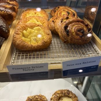 Paris Baguette - Bakeries Near Me - Diamond Bar, California