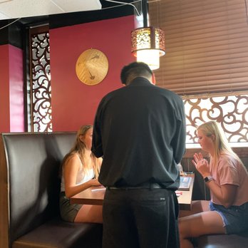 Pho Thai - The nasty server - Vietnamese Near Me - Sioux Falls, South Dakota