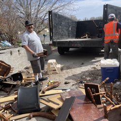 Affordable Junk Removal Idaho - Guys at work