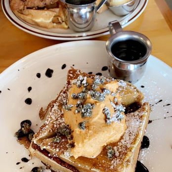 Toast Kitchen & Bakery - Thai tea French toast, Fried Chicken and Waffle - Breakfast & Brunch Near Me - Costa Mesa, California