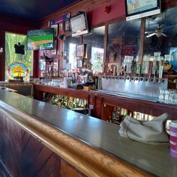 The Bar On Dolores - Big bar with plenty of seats - Sports Bars Near Me - San Francisco, California The Bar On Dolores - Big bar with plenty of seats - Sports Bars Near Me - San Francisco, California
