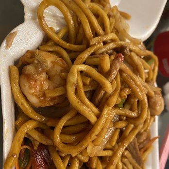 China King - House lo mein - Chinese Near Me - Gonzales, Louisiana