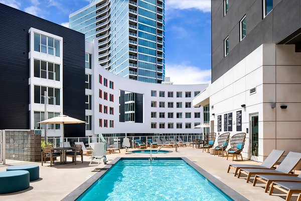 Park 12 - The Collection by null