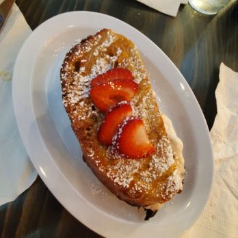 Back Unturned Brewing - Strawberry Stuffed French Toast (that small amount of strawberry on top was all the strawberry in this dish) - Brewpubs Near Me - San Antonio, Texas