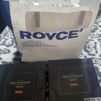 ROYCE' Chocolate - Mr. & Mrs. Claus got Royce chocolates instead of the good ol fashion cookies this year - Chocolatiers & Shops Near Me - Las Vegas, Nevada ROYCE' Chocolate - Mr. & Mrs. Claus got Royce chocolates instead of the good ol fashion cookies this year - Chocolatiers & Shops Near Me - Las Vegas, Nevada