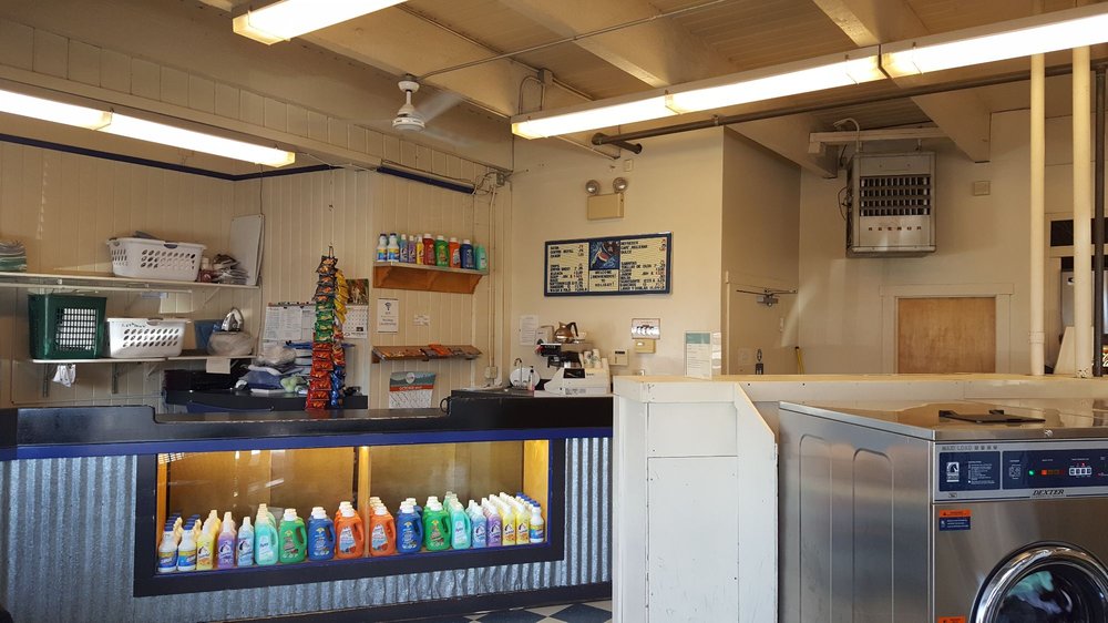 HOLIDAY COIN LAUNDROMAT 12 Photos & 28 Reviews Laundromat 179 S
