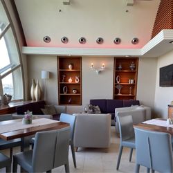 Vienna Marriott Hotel - Concierge Lounge
