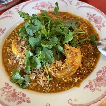 Holy Basil - Shrimp Curry dish. Delicious sauce and huge shrimp! - Thai Near Me - Santa Monica, California