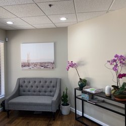 Michelle Nguyen, MD - Waiting room