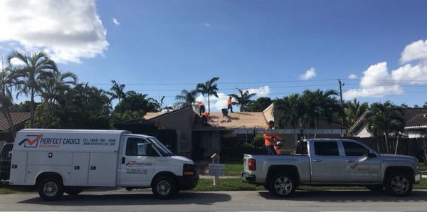 Perfect Choice Roofing Logo