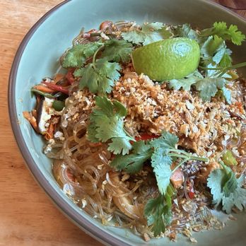 The Pig & The Lady - MIẾN XÀO CUA "STIR FRIED CRAB NOODLES" - Vietnamese Near Me - Honolulu, Hawaii The Pig & The Lady - MIẾN XÀO CUA "STIR FRIED CRAB NOODLES" - Vietnamese Near Me - Honolulu, Hawaii