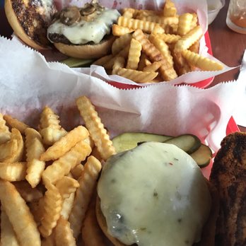 Romeys Place Bar & Grill - Fantastic burgers! - Pubs Near Me - Franklin, Wisconsin Romeys Place Bar & Grill - Fantastic burgers! - Pubs Near Me - Franklin, Wisconsin