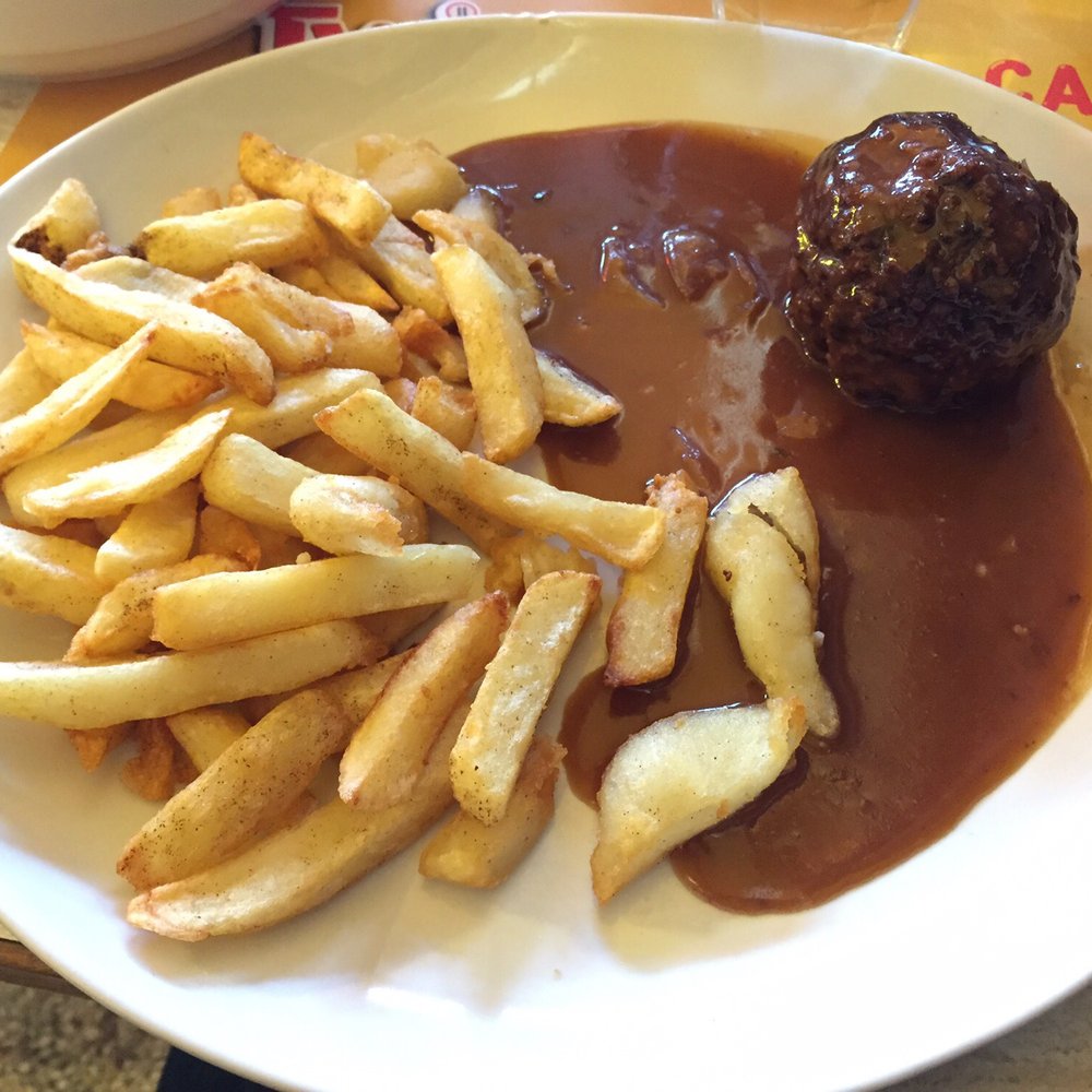 Lequet - 1 boulet and fries - Cafes Near Me - Liège, WLG Lequet - 1 boulet and fries - Cafes Near Me - Liège, WLG
