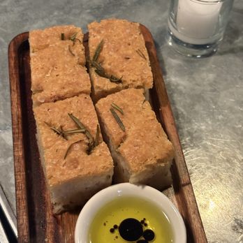 Vinatería - Bread with olive oil - Italian Near Me - New York, New York Vinatería - Bread with olive oil - Italian Near Me - New York, New York