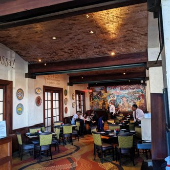 Grotto Ristorante - Inside - Italian Near Me - Houston, Texas