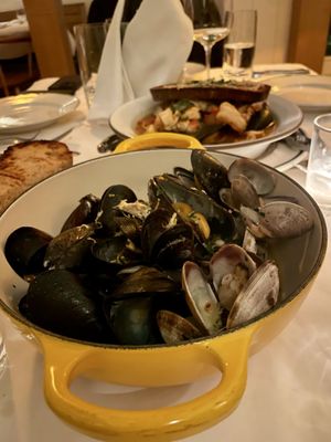 Clark's Oyster Bar - Montecito by null