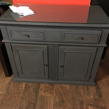 Stars N' Stripes Moving - Buffet with no legs. Staff alleged it weighed 20 pounds. They tore 2 legs off. - Movers Near Me