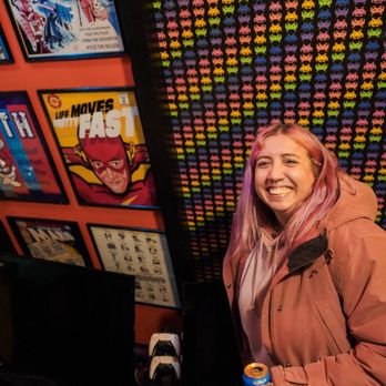 Hicksville Pines - Nerds room has some great games! - Hotels Near Me - Idyllwild, California