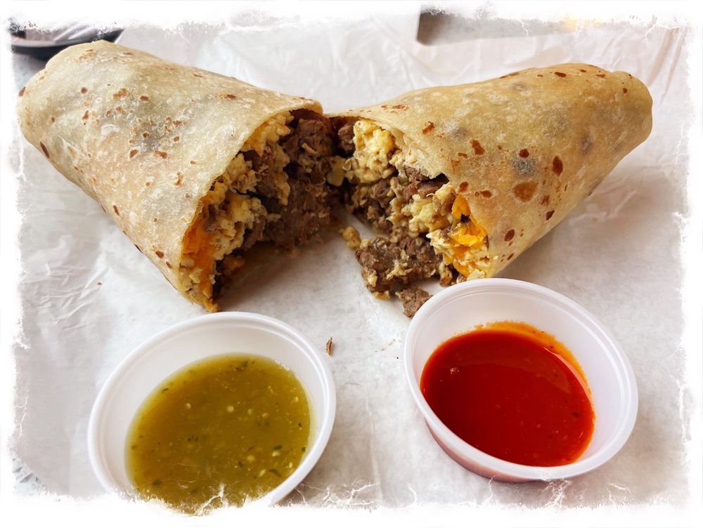 Food from Roberto’s Taco Shop