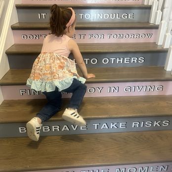 Mocatinas - Cute stairs - Desserts Near Me - Leesburg, Virginia