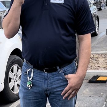 Costco - Mad yelling unprofessional do something with him - Wholesale Stores Near Me - La Quinta, California