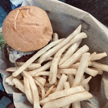 Hot House Tavern - Burger - New American Near Me - Menomonee Falls, Wisconsin