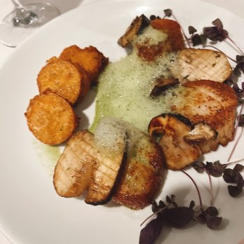 SubTerra Kitchen & Cellar - Scallops - Wine Bars Near Me - Newberg, Oregon