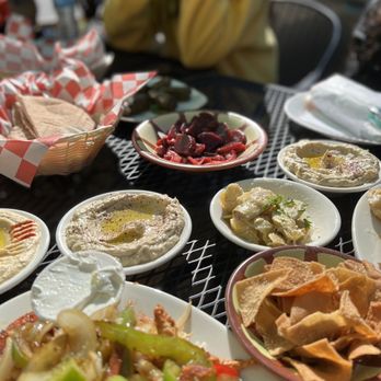 Cedars Mediterranean Grill - Hummus, babaganoush, artichoke - Greek Near Me - Stroudsburg, Pennsylvania