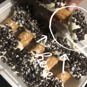 Cannoli Kitchen Pizza - Pizza Near Me - Boca Raton, Florida