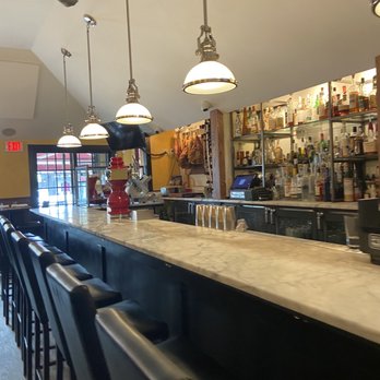 Treva Restaurant & Bar - Italian Near Me - West Hartford, Connecticut