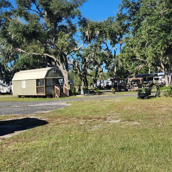 Old Highway 19 RV Park - 1 of a few cabins they rent out. - RV Parks Near Me - Perry, Florida Old Highway 19 RV Park - 1 of a few cabins they rent out. - RV Parks Near Me - Perry, Florida