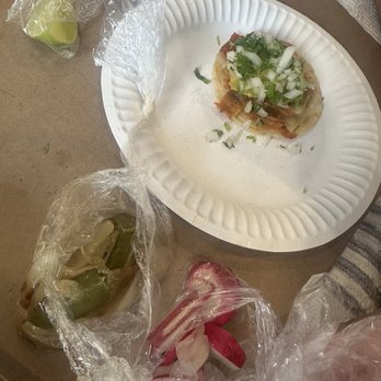 Leo's Tacos - They are generous with toppings - Tacos Near Me - San Francisco, California Leo's Tacos - They are generous with toppings - Tacos Near Me - San Francisco, California