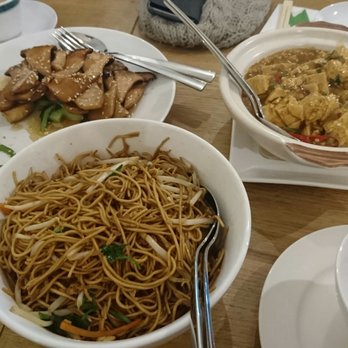 De Kade - Koningsoesterzwam in honingsaus, tofustoofpot en noodles - Vegetarian Near Me - Rotterdam, ZH